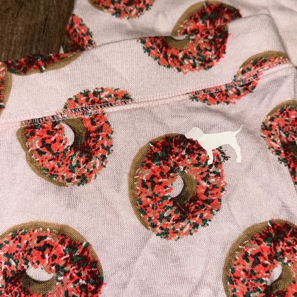NWT VS Pink Cozy Sleep Donut Pajamas Set size L - Picture 7 of 9